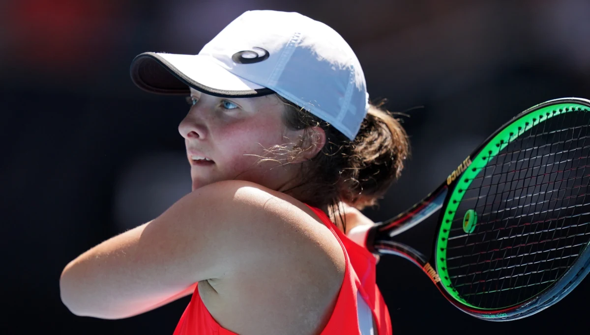 ​Iga Świątek odpadła w 1/8 finału wielkoszlemowego turnieju Australian Open w Melbourne. Polska tenisistka przegrała z rozstawioną z numerem 28. Estonką Anett Kontaveit 7:6 (7-4), 5:7, 5:7.