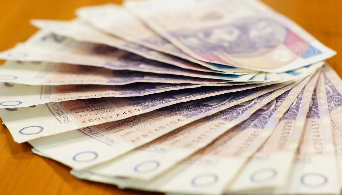 Jeśli budżet na to pozwoli, nie wykluczam corocznej "czternastki" dla seniorów - powiedział w rozmowie z "Super Expressem" wiceminister rodziny, pracy i polityki społeczne Stanisław Szwed. 