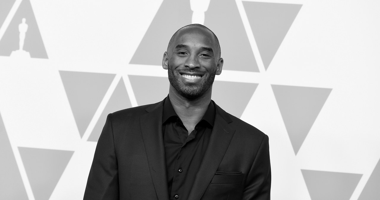 Kobe Bryant nie żyje. Gwiazdor NBA zginął w katastrofie helikoptera w Kalifornii. Miał 41 lat. W 2018 roku sportowiec otrzymał Oscara.