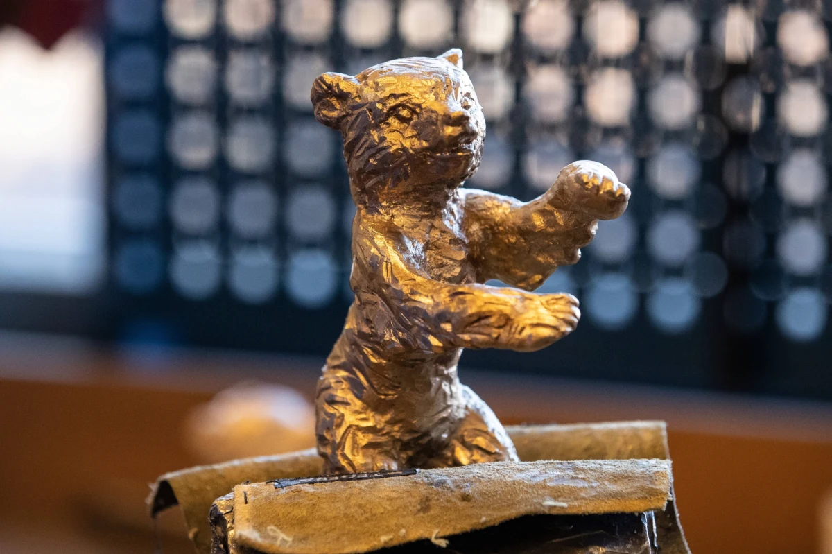 Pokaz "My Salinger Year" Philippe'a Falardeau zainauguruje 20 lutego 70. Międzynarodowy Festiwal Filmowy w Berlinie. W obsadzie znalazły się m.in. Sigourney Weaver, nominowana do Oscara za rolę w "Gorylach we mgle" oraz Margaret Qualley, niedawno oglądaną w "Pewnego razu... w Hollywood".