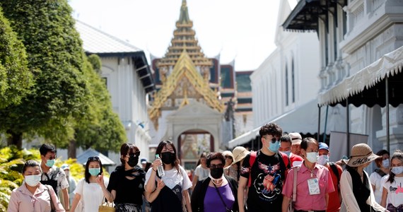 Służby medyczne Tajlandii potwierdziły sześć nowych przypadków zakażenia nowym koronawirusem wśród przybyszów z Chin. Łączna liczba zachorowań wykrytych w Tajlandii wzrosła do 14. 