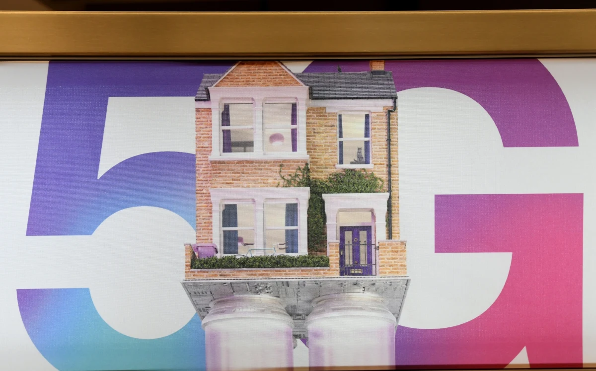 Wielka Brytania zezwoli chińskiemu gigantowi telekomunikacyjnemu Huawei na ograniczoną rolę w budowie sieci 5G - poinformował rząd premiera Borisa Johnsona.