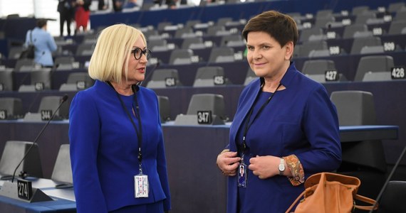 Europosłanki PiS - Beata Szydło, Elżbieta Rafalska, Joanna Kopcińska i Anna Zalewska - skierowały zapytanie do Komisji Europejskiej w sprawie "dyskryminacji polskich firm we Francji".