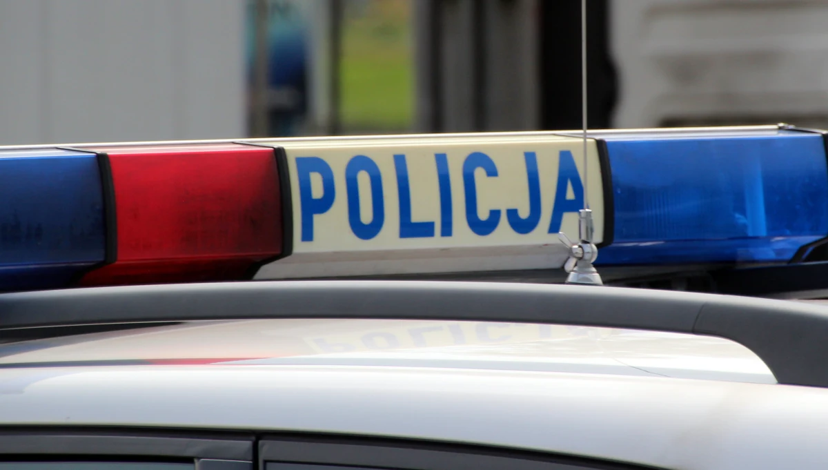 Na Pradze Północ w Warszawie w jednym z mieszkań znaleziono ciała matki i 6-letniego syna - dowiedziała się PAP. Jak nieoficjalnie ustaliła PAP, sprawcą podwójnego morderstwa był ojciec dziecka. Mężczyzna popełnił samobójstwo.