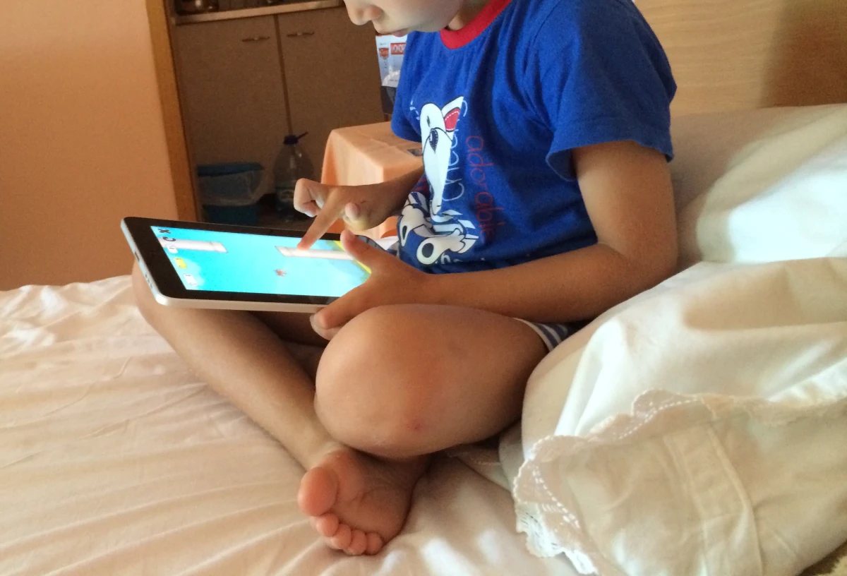 Kilkanaście rodzin zgłosiło się do tarnowskiego Ośrodka Pomocy Społecznej z prośbą o stanie się rodziną zastępczą dla czwórki dzieci, które zostały porzucone przez 25-letnią matkę. Dzieci wciąż przebywają w ośrodku. 