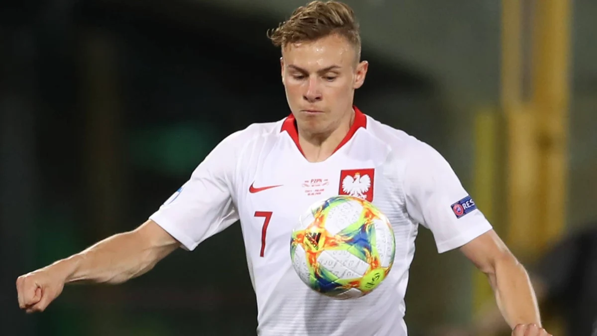 Szymon Żurkowski, który był w szerokiej kadrze biało-czerwonych na mundial w Rosji, został wypożyczony z Fiorentiny do drugoligowego Empoli - poinformowały włoskie kluby.