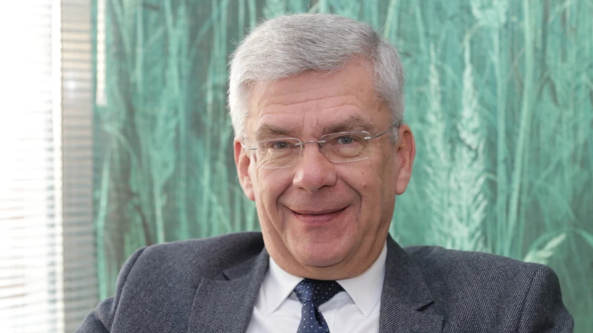 "Nie wyobrażam sobie Polski poza Unią Europejską" - stwierdził w Polsat News wicemarszałek Senatu Stanisław Karczewski. "W tej chwili członkostwo Polski w Unii Europejskiej jest ważne, istotne. Jest też bardzo duże poparcie obywateli dla obecności Polski w Unii, a także polityków Prawa i Sprawiedliwości" - dodał.