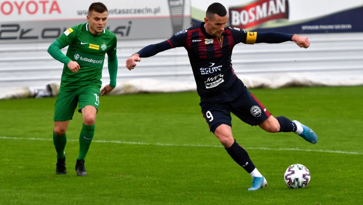 Po siedmiu tygodniach przerwy w najbliższy piątek wraca piłkarska Ekstraklasa. Jest dużo znaków zapytania, bo zimą z Polski wyjechało kilku wyróżniających się ligowców. Na kibiców czekają też pojedynki w Pucharze Niemiec. Także do tego kraju udadzą się skoczkowie narciarscy wracający z japońskiego Sapporo.