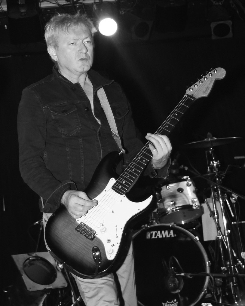 Andy Gill, jeden z założycieli kultowej brytyjskiej kapeli Gang of Four, zmarł 1 lutego po krótkiej chorobie. 