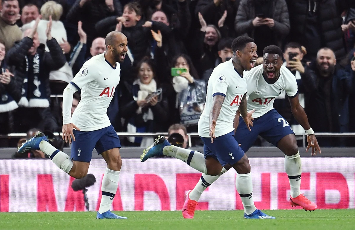Tottenham wygrał z wiceliderem Manchesterem City 2:0 w meczu 25. kolejki angielskiej ekstraklasy. Piłkarze gości od 60. minuty, gdy jeszcze było 0:0, musieli grać w dziesiątkę, a wcześniej nie wykorzystali rzutu karnego. Do lidera Liverpoolu tracą już 22 punkty.