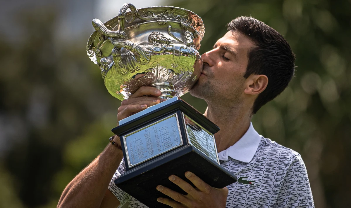 Dzięki zwycięstwu w wielkoszlemowym Australian Open Serb Novak Djokovic odzyskał prowadzenie w rankingu tenisistów ATP. Hubert Hurkacz, który w turnieju w Melbourne odpadł w drugiej rundzie, awansował z 31. na 28. miejsce.