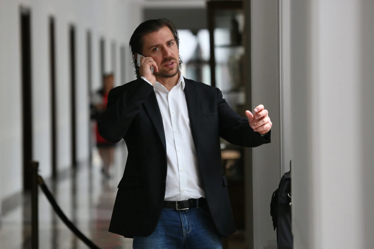 Wydział Spraw Wewnętrznych Prokuratury Krajowej nie znalazł powodów do wszczęcia postępowania przeciwko prokuratorom, którzy umorzyli śledztwo ws. willi w Kazimierzu Dolnym, która miała należeć do Aleksandra i Jolanty Kwaśniewskich – informuje reporter RMF FM Krzysztof Zasada. Sprawa była badana zaraz po utworzeniu wydziału, czyli w 2016 roku. 