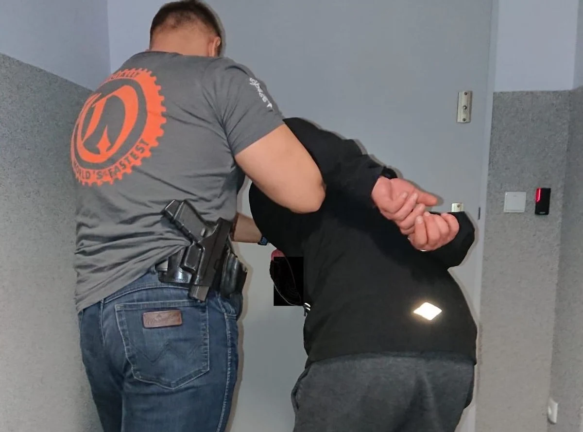 35-letni mieszkaniec Koluszek w woj. łódzkim odpowie za kradzież puszki z datkami na chore dziecko. Całą zrabowaną sumę wydał na alkohol.