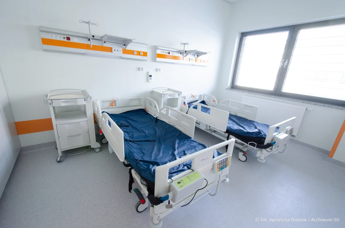 Pacjent, który w piątek z podejrzeniem koronawirusa trafił do Szpitala Uniwersyteckiego w Krakowie, nie jest zakażony – wykazały wyniki badań, o których w poniedziałek poinformowała rzeczniczka szpitala Maria Włodkowska.