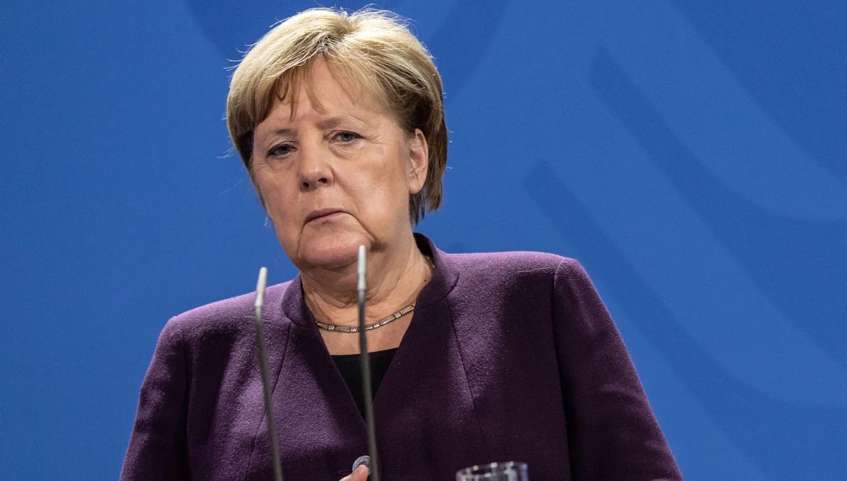 Kanclerz Niemiec Angela Merkel oznajmiła w poniedziałek, że nie wyklucza poparcia dla zmian w traktatach unijnych, gdyby miało to doprowadzić do lepszego funkcjonowania Wspólnoty, po tym gdy wystąpiła z niej Wielka Brytania.