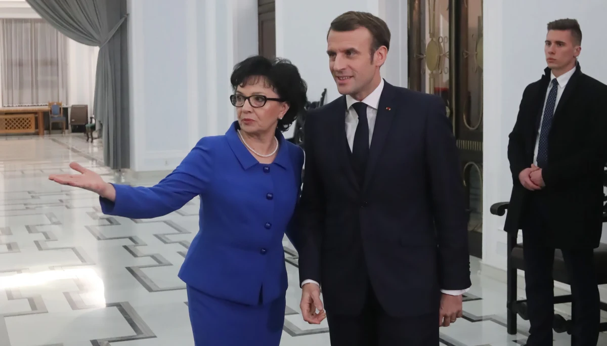 Współpraca parlamentarna na linii Warszawa-Paryż oraz wzmocnienie kooperacji w ramach Trójkąta Weimarskiego były głównymi tematami spotkania marszałek Sejmu Elżbiety Witek z prezydentem Francji Emmanuelem Macronem. 