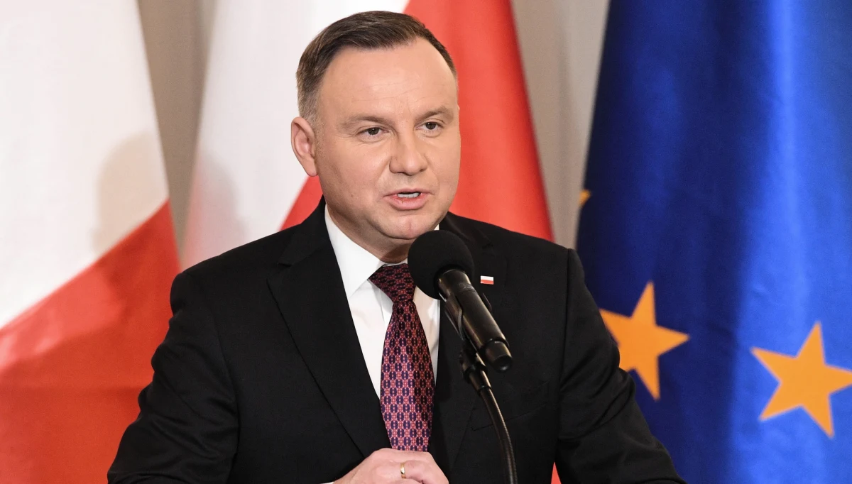 Prezydent Andrzej Duda podpisał budzącą kontrowersje nowelizację m.in. Prawa o ustroju sądów powszechnych i ustawy o Sądzie Najwyższym - poinformował PAP we wtorek rzecznik prezydenta Błażej Spychalski.