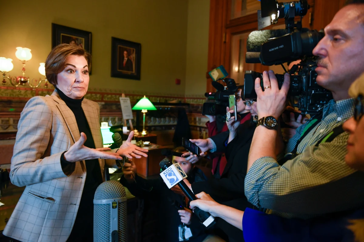 W prawyborach demokratów w stanie Iowa prowadzi Pete Buttigieg - ogłosiło ugrupowanie po przeliczeniu głosów z 62 proc. okręgów w tym stanie. Drugie miejsce zajmuje senator Bernie Sanders, trzecie senator Elizabeth Warren a dopiero czwarte były wiceprezydent Joe Biden.