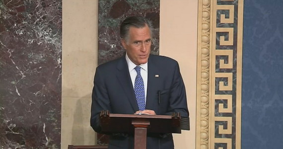 Prezydent Donald Trump zaatakował Mitta Romneya, który jako jedyny z republikańskich senatorów podczas środowego głosowania opowiedział się za uznaniem Trumpa winnym nadużycia władzy. W nagraniu wideo na Twitterze prezydent nazwał Romneya "tajnym agentem" demokratów.