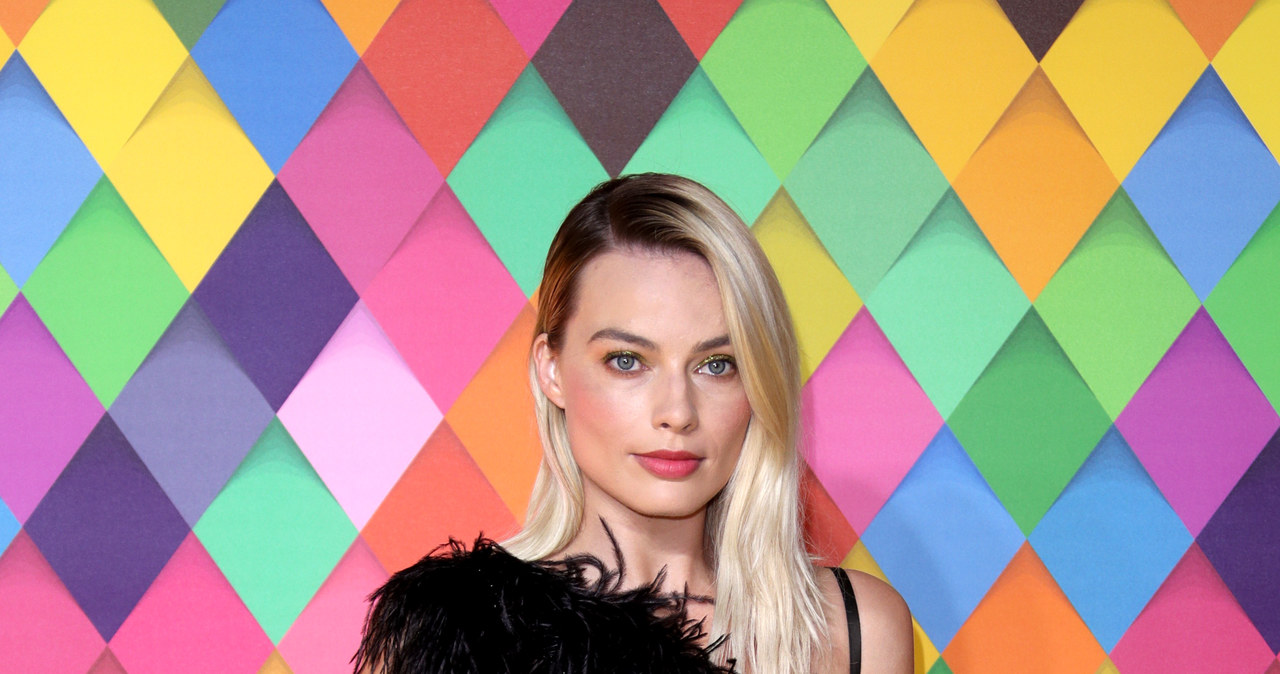 Margot Robbie pojawiła się na mapie światowego kina dzięki "Wilkowi z Wall Street". Rola w głośnym filmie Martina Scorsese, gdzie - trzeba uczciwie przyznać - wyglądała nieziemsko, uczyniła ją jedną z najpopularniejszych gwiazd w Hollywood. W kolejnych latach aktorka wcieliła się m.in. w niesławną łyżwiarkę, żądną władzy królową i brutalnie zamordowaną żonę Romana Polańskiego. We wchodzących właśnie na ekrany polskich kin "Ptakach nocy" powraca do najbardziej szalonej roli w swojej karierze.