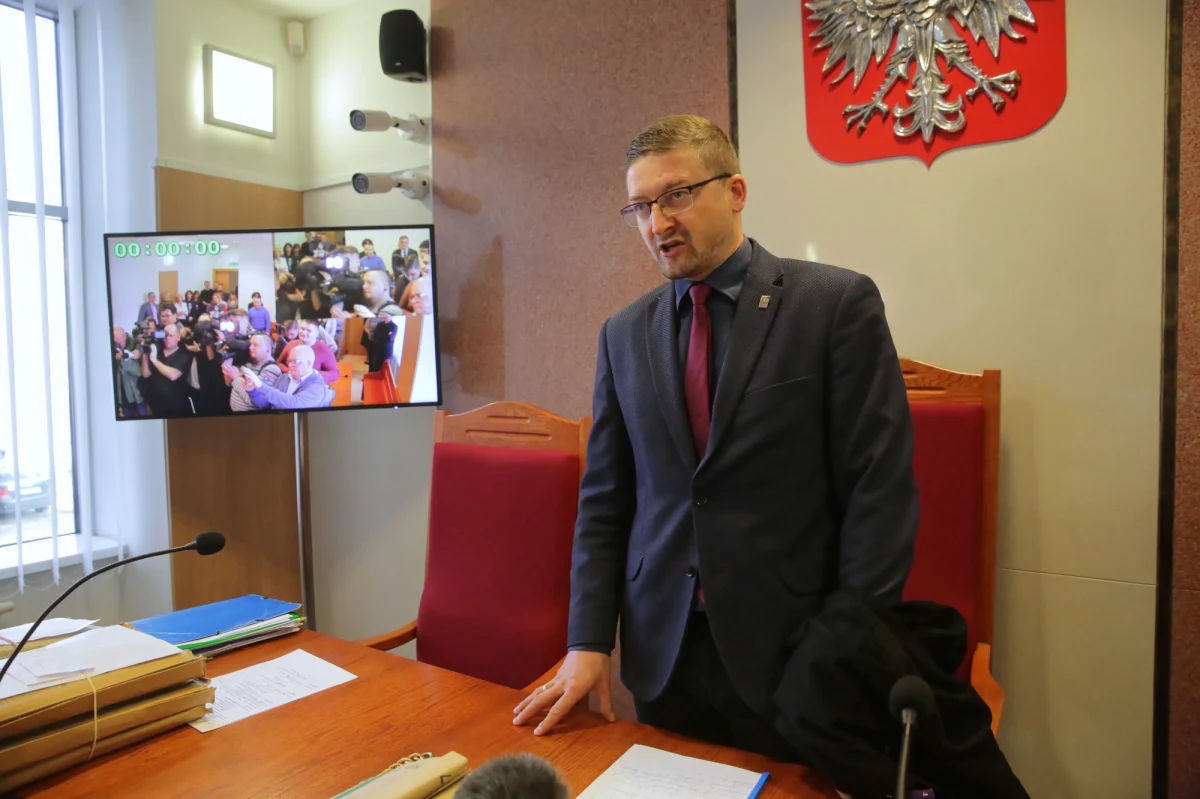 Wszystkie zaplanowane sprawy w Sądzie Rejonowym w Olsztynie, które wcześniej prowadził sędzia Paweł Juszczyszyn, zostały rozpatrzone przez innych sędziów. Podkreślali oni m.in, że kierują się dobrem stron, które oczekują szybkiego rozstrzygnięcia. Olsztyński sędzia został zawieszony w czynnościach przez Izbę Dyscyplinarną Sądu Najwyższego.
