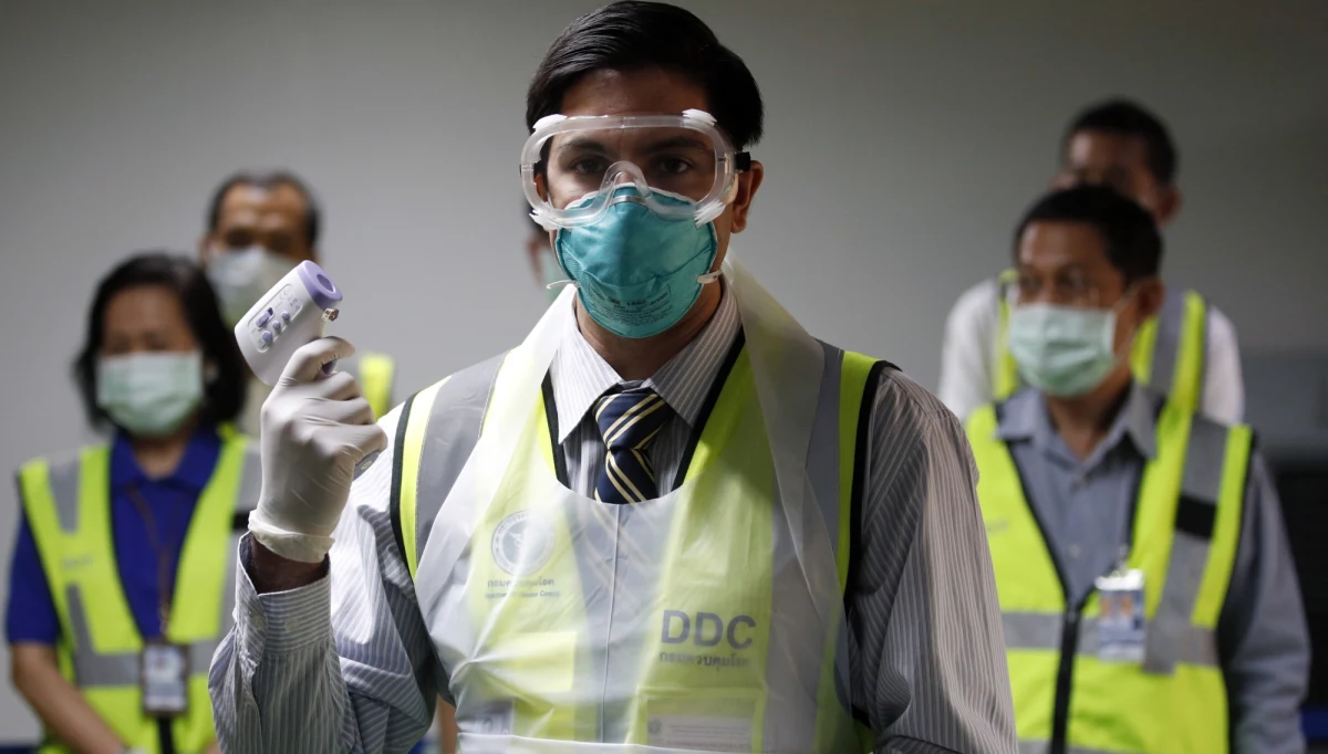 Dziennik "Lidove Noviny" napisał, że czeskie szkoły wyższe obawiają się powrotów na letni semestr setek chińskich studentów. Niektóre uczelnie zaleciły im, by nie przyjeżdżali do Czech - twierdzi gazeta. 