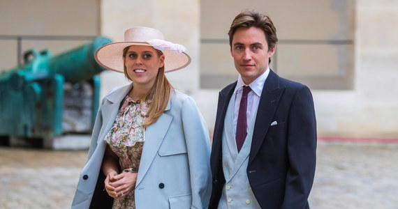 Ślub księżniczki Beatrycze z Eduardo Mapellim Mozzim odbędzie się 29 maja. Jak poinformowały służby prasowe rodziny królewskiej - ślub odbędzie się w kaplicy królewskiej w Pałacu św. Jakuba w Londynie, zaś przyjęcie weselne w Pałacu Buckingham.