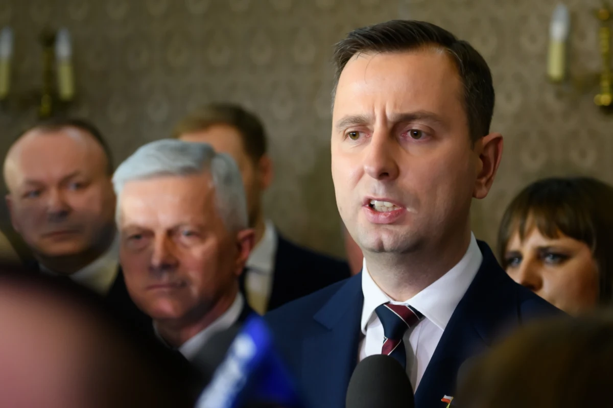 PKW zarejestrowała w poniedziałek komitety wyborcze kandydatów na prezydenta: Krzysztofa Bosaka (Konfederacja) i Władysława Kosiniaka-Kamysza (PSL); do Komisji wpłynęło też zawiadomienie o utworzeniu komitetu kandydatki PO Małgorzaty Kidawy-Błońskiej - poinformował rzecznik PKW Tomasz Grzelewski.