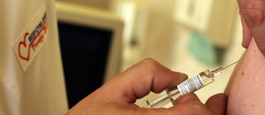 W Polsce szczepienia ochronne są realizowane zgodnie z obowiązującym Programem Szczepień Ochronnych (PSO, tzw. kalendarz szczepień). Co roku jest on aktualizowany przez Ministerstwo Zdrowia. 