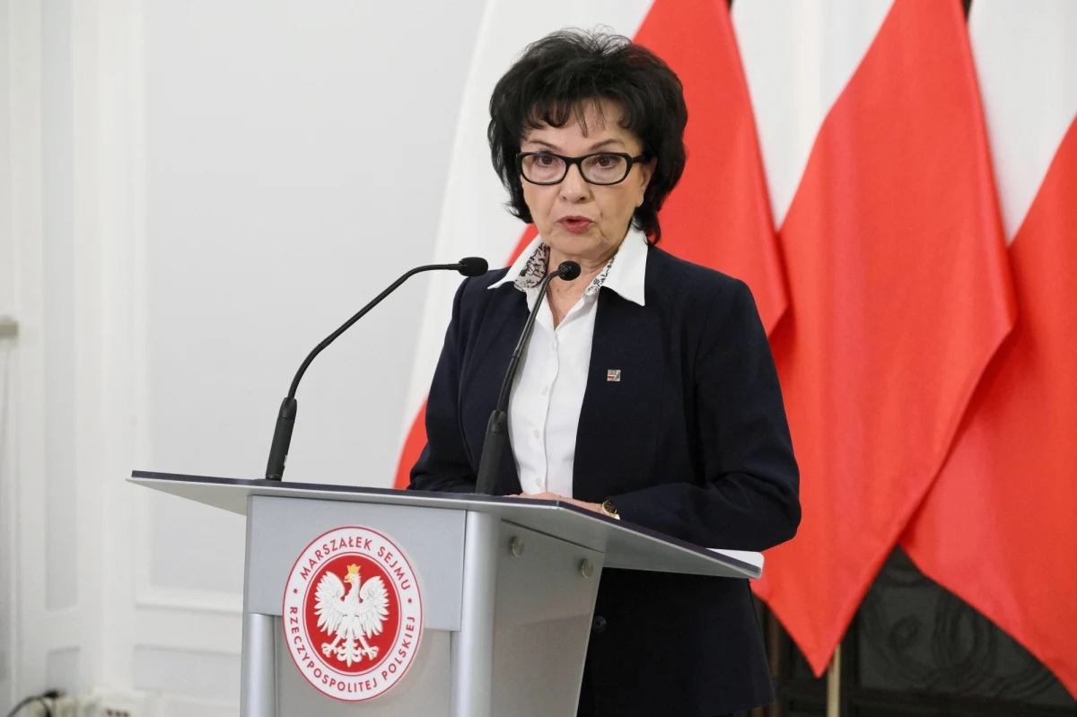 Po otrzymaniu pisemnego uzasadnienia wyroku sądu dot. ujawnienia list poparcia dla kandydatów do nowej Krajowej Rady Sądownictwa Kancelaria Sejmu "rozpocznie procedurę ujawniania tych danych" - zapowiedziała marszałek Sejmu Elżbieta Witek. Oznaczałoby to finał ciągnącej się od niemal dwóch lat sprawy: Kancelaria Sejmu bowiem od miesięcy - mimo wyroku Naczelnego Sądu Administracyjnego - odmawiała ujawnienia list.