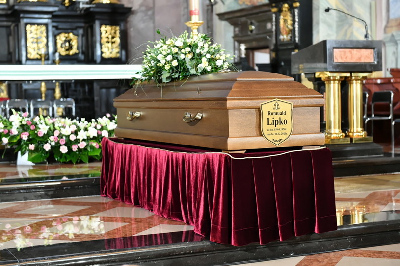 Za nami msza pogrzebowa Romualda Lipki w Archikatedrze Lubelskiej. Klawiszowiec i współtwórca wielu przebojów Budki Suflera został pochowany na cmentarzu przy ul. Lipowej.
