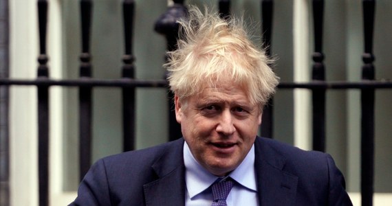 Pierwsze koty za płoty czy pies pogrzebany? Biuro brytyjskiego premiera na Downing Street poinformowało o rozpoczęciu prac przygotowawczych, związanych z budową mostu łączącego Szkocję z Irlandią Północna. Komentatorzy są sceptyczni. Pomysł nowego połączenia pojawił się w ubiegłym roku, a jego autorem jest Boris Johnson. Jak wszytko, czego dotknie się premier, również i widmo mostu na Morzu Irlandzkim wywołuje na Wyspach burzliwe dyskusje.