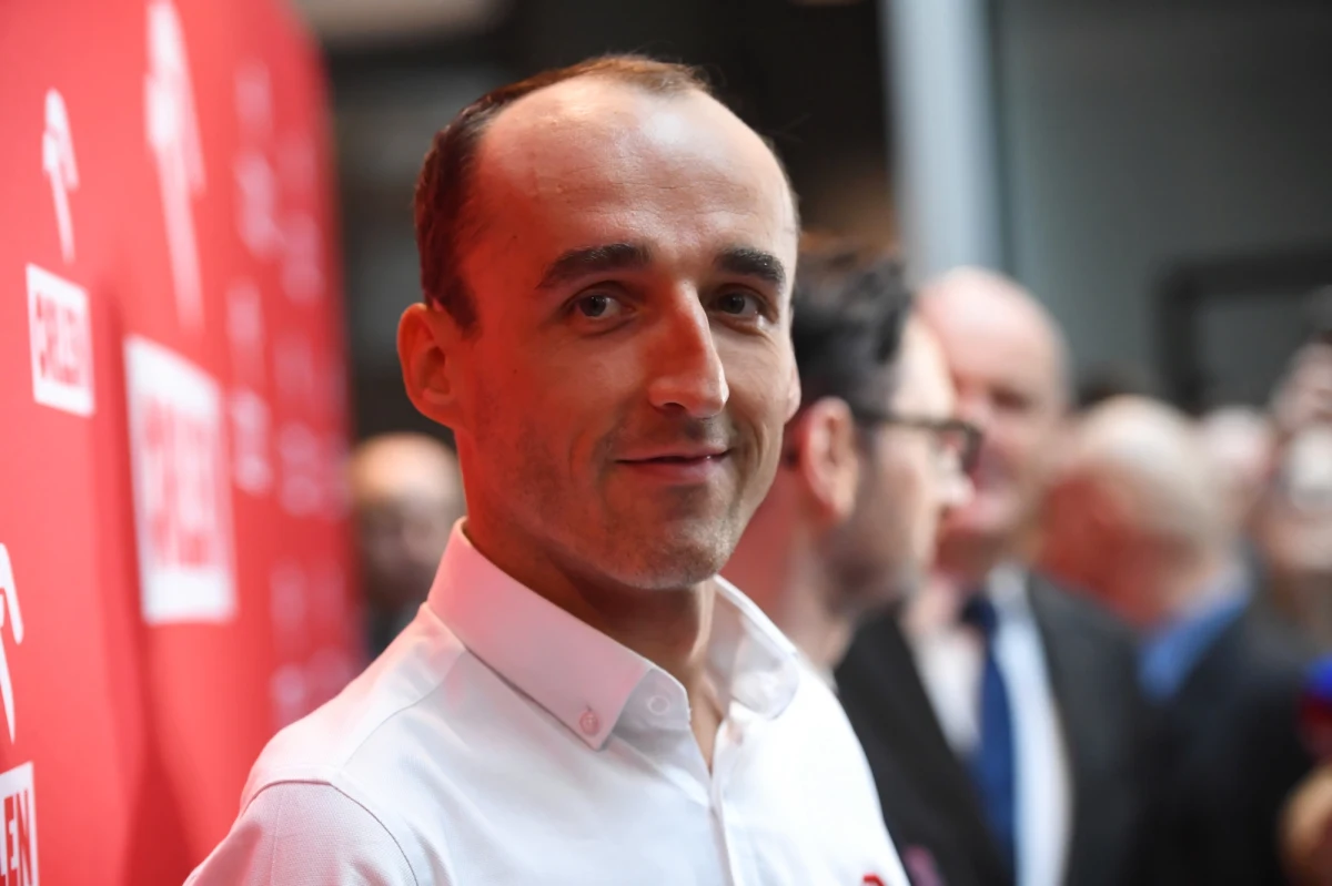 Robert Kubica w nadchodzącym sezonie wystartuje w serii wyścigów samochodowych DTM. Jednocześnie pierwszy Polak w Formule 1 pozostanie kierowcą testowym zespołu F1 Alfa Romeo Racing Orlen. Ta seria zawsze budziła mój duży respekt - podkreślił Kubica na konferencji prasowej.