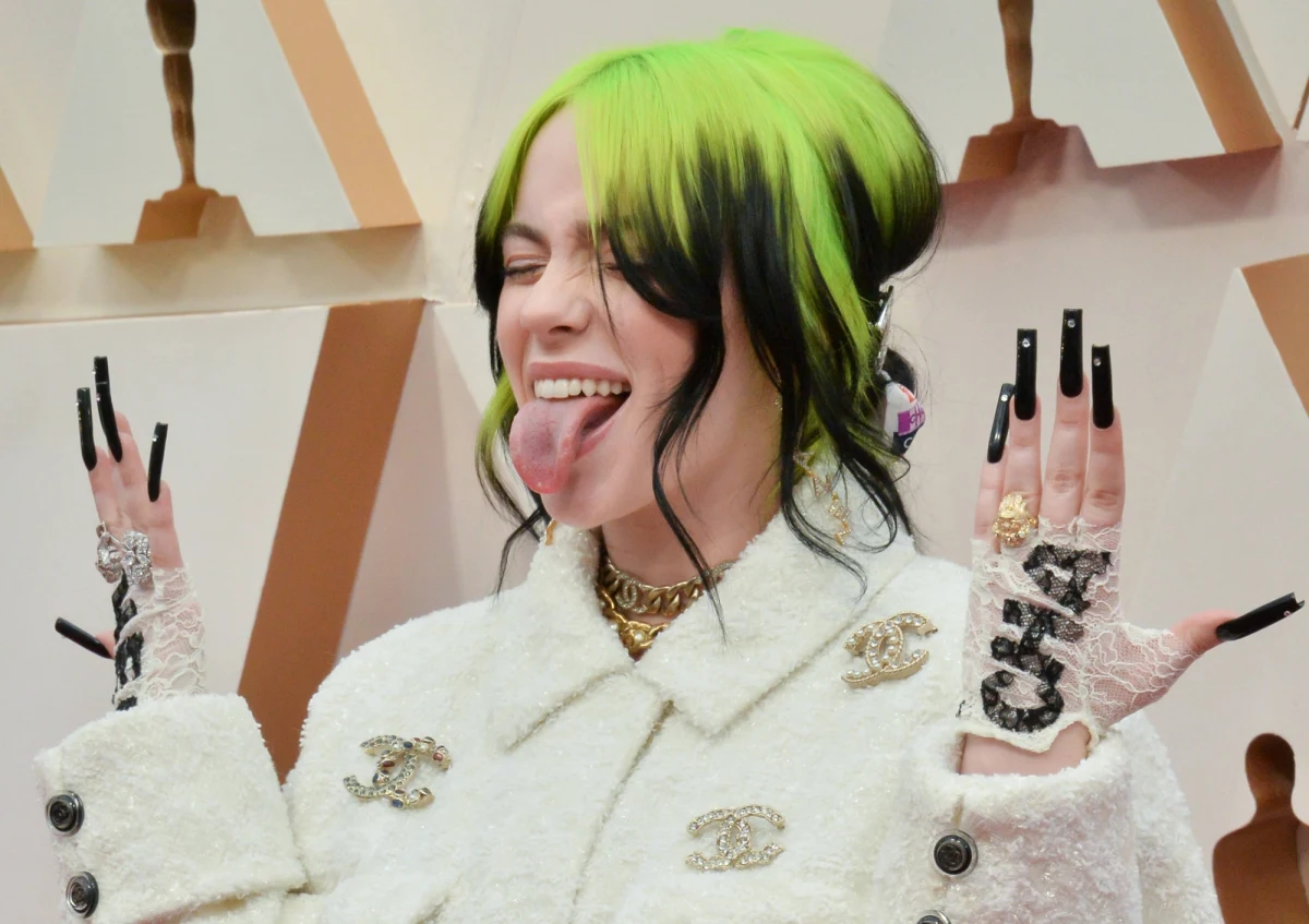 Pojawił się oczekiwany przez fanów Jamesa Bonda utwór przewodni do filmu "Nie czas umierać". Piosenkę "No Time To Die" wykonała młodziutka wokalistka Billie Eilish. Najnowsza część przygód Agenta 007 trafi do polskich kin 3 kwietnia.