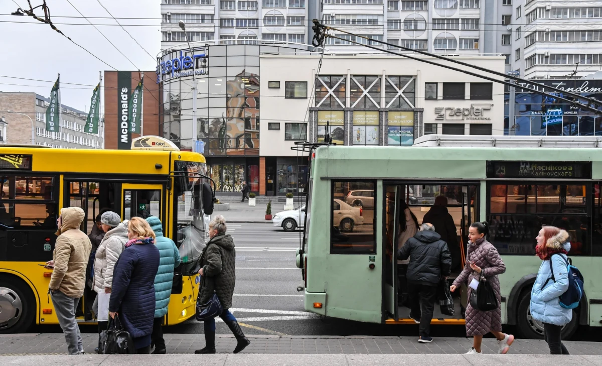 Rosja sugeruje Białorusi zjednoczenie. W zamian proponuje takie same jak w Rosji ceny surowców – powiedział prezydent Alaksandr Łukaszenka, cytowany przez agencję prasową BiełTA.