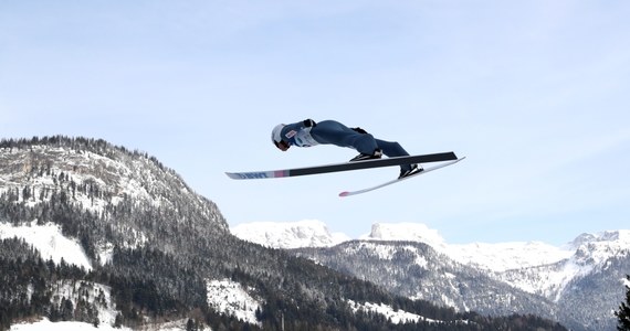 Piotr Żyła zwyciężył w pierwszym w tym sezonie Pucharu Świata konkursie lotów: w austriackim Bad Mitterndorf! Polak wyprzedził Słoweńca Timiego Zajca i Austriaka Stefana Krafta.