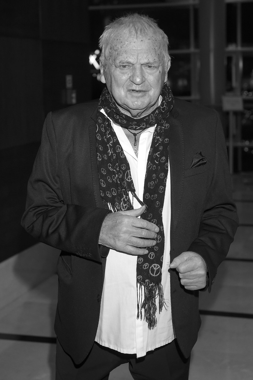 Nie żyje Jerzy Gruza, autor kultowych produkcji "Czterdziestolatek", "Wojna domowa", "Dzięcioł" czy "Pierścień i róża". Twórca zmarł 16 lutego w Warszawie. Miał 87 lat.
