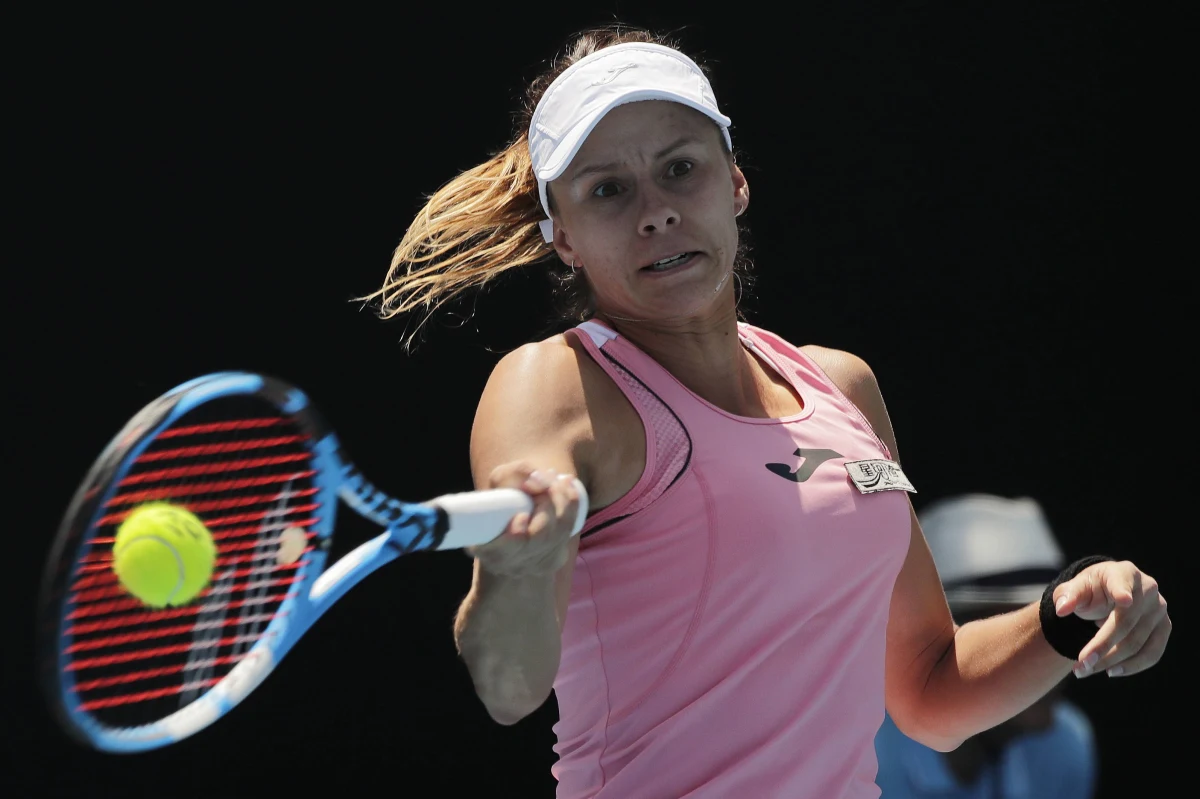 Magda Linette triumfuje na twardych kortach w Hua Hin: w finałowym starciu poznanianka pokonała Szwajcarkę Leonie Kueng 6:3, 6:2. To dla Linette drugie w karierze zwycięstwo w turnieju cyklu WTA.