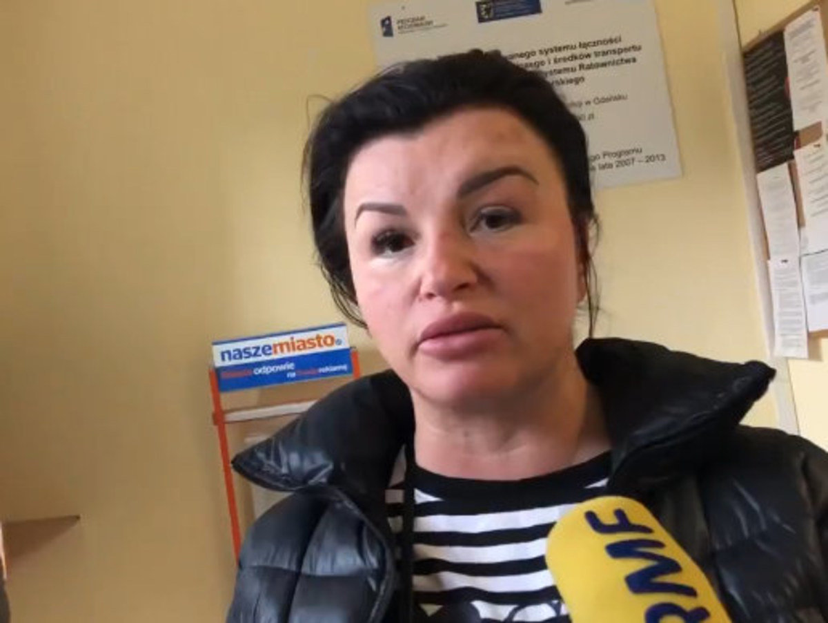 "Rozmawiałam z synem. Zadzwonił do mnie mój były partner. Syn jest bardzo spokojny, prawdopodobnie został mu podany jakiś środek uspokajający" – powiedziała pani Karolina, mama uprowadzonego 10-letniego Ibrahima. Chłopca w niedzielę wieczorem porwał w Gdyni jego ojciec - z pochodzenia Marokańczyk. Matka 10-latka boi się, że jej były partner zdołał już wywieźć dziecko poza granice Polski. W związku z uprowadzeniem dziecka ogłoszono Child Alert.