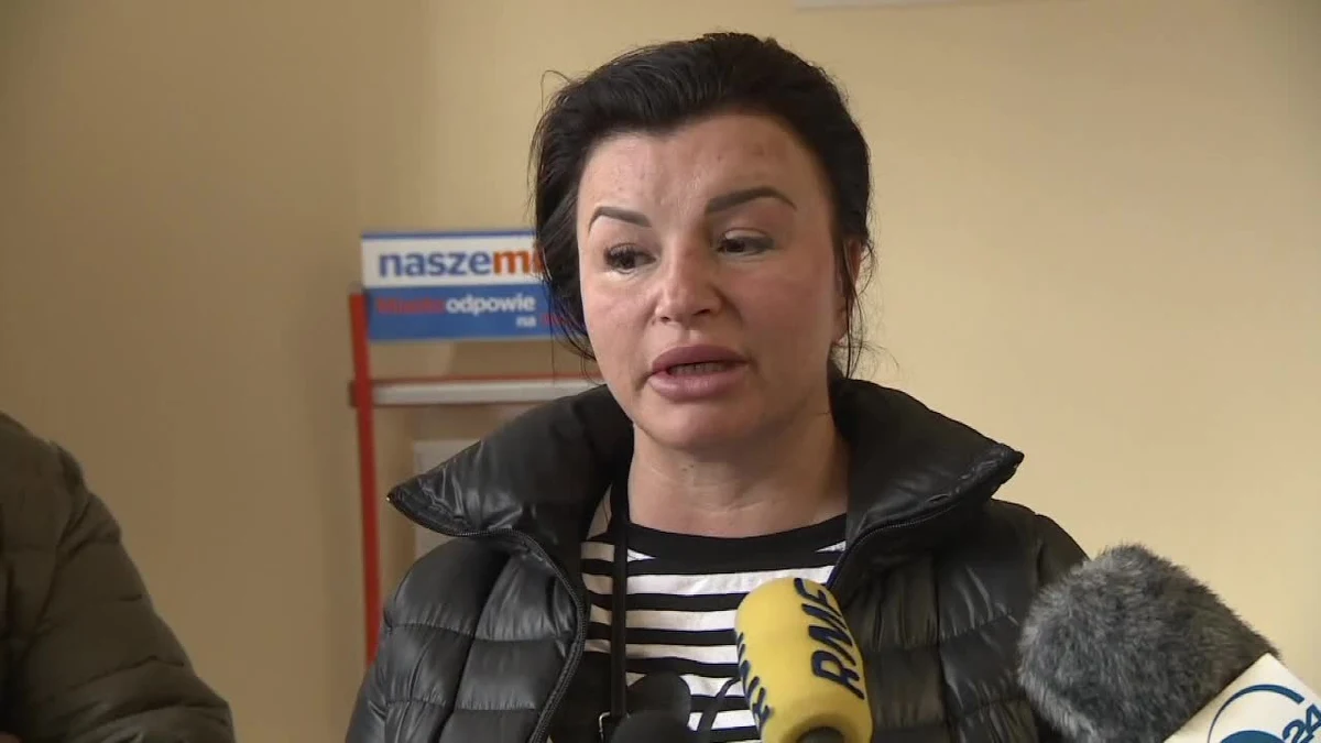 Prokuratura w Antwerpii informuje, że belgijski sąd rodzinny w październiku 2018 roku wydał wyrok, na mocy którego 10-letni Ibrahim miał zostać w Belgii z ojcem, a nie z matką, która wyjechała z nim do Polski. Taką informację przekazał korespondentce RMF FM Katarzynie Szymańskiej-Borginion rzecznik prokuratury Kristof Aerts. Pani Karolina, matka uprowadzonego chłopca, twierdzi jednak coś innego. "On (ojciec – red.) nie ma żadnych praw, ma wyrok sądu z 2017 roku, gdzie zostały mu wszelkie prawa odebrane. Ja jestem jedyną osobą, która ma prawo opieki nad dzieckiem" – mówiła wcześniej dziennikarzom. 10-letni Ibrahim miał zostać uprowadzony przez ojca, Marokańczyka Azeddine'a Oudrissa w niedzielę wieczorem w Gdyni. W związku z porwaniem dziecka w poniedziałek rano ogłoszono Child Alert.  