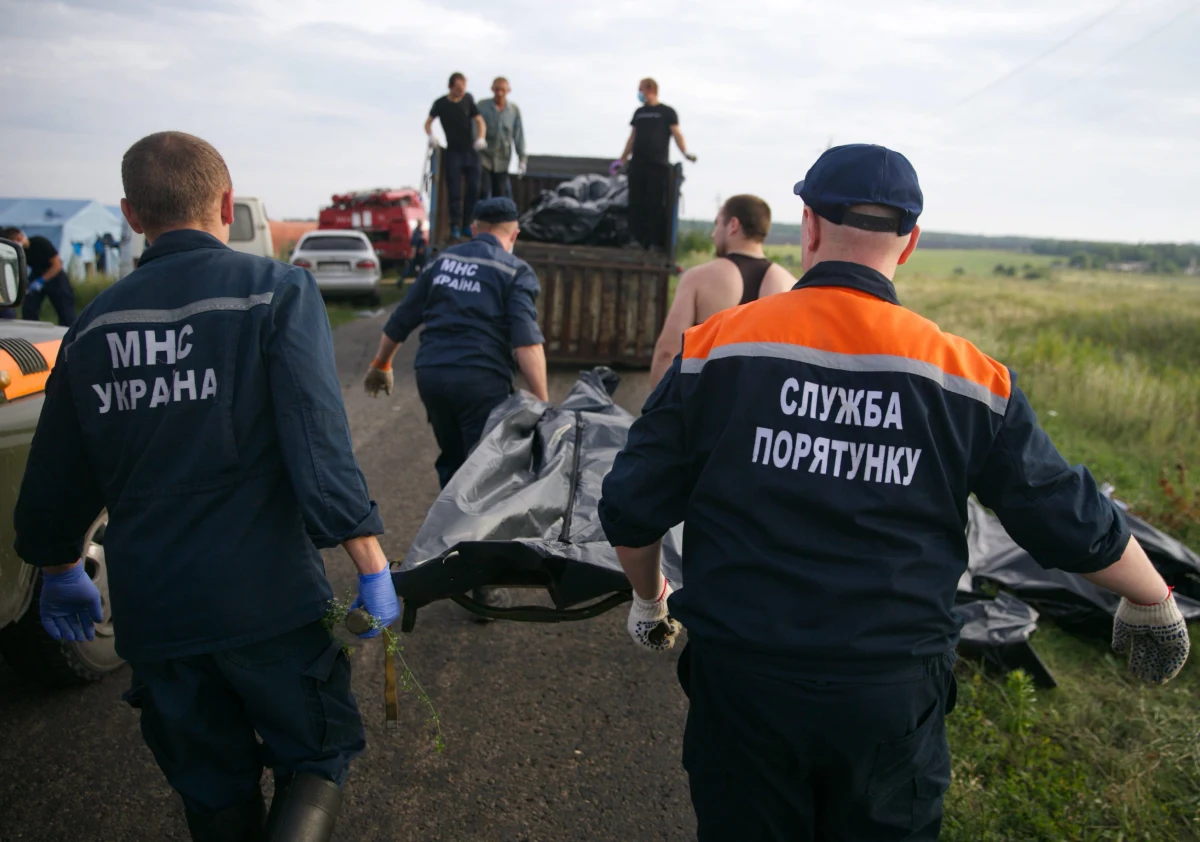 Zestrzelony nad Donbasem malezyjski boeing, lot MH17, przelatywał w rejonie, gdzie nie było ani rosyjskich, ani ukraińskich zestawów rakietowych Buk - taką informację podaje rosyjska agencja TASS powołując się na raport wojskowego wywiadu Niderlandów. 