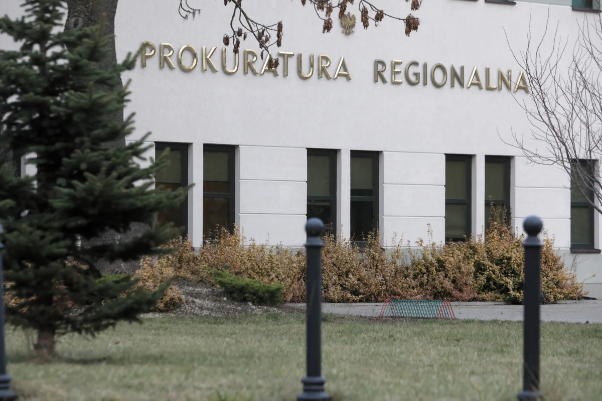 Białostocka prokuratura podała, że środowe przeszukania prowadzone przez CBA dla potrzeb śledztwa dotyczącego m.in. podejrzeń nieprawidłowości w oświadczeniach majątkowych i deklaracjach podatkowych Mariana Banasia, dotyczyły 20 miejsc - w tym siedziby Najwyższej Izby Kontroli.