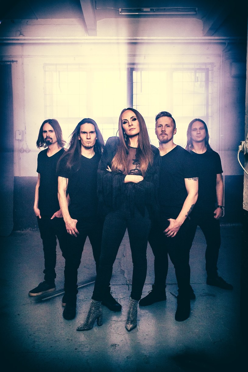 Fińska grupa Smackbound podpisała kontrakt i szykuje się do premiery pierwszego albumu. 