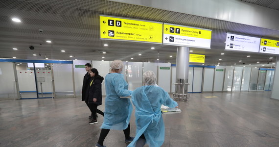 Rosyjskie władze przyznają, że przedostanie się koronawirusa na terytorium tego państwa, byłoby katastrofą. Zabrakłoby lekarzy i łóżek w szpitalach. Dlatego Rosja nie wpuszcza od dzisiaj obywateli Chin. Wyjątek stanowią pasażerowie tranzytowi i posiadający wizę służbową. 