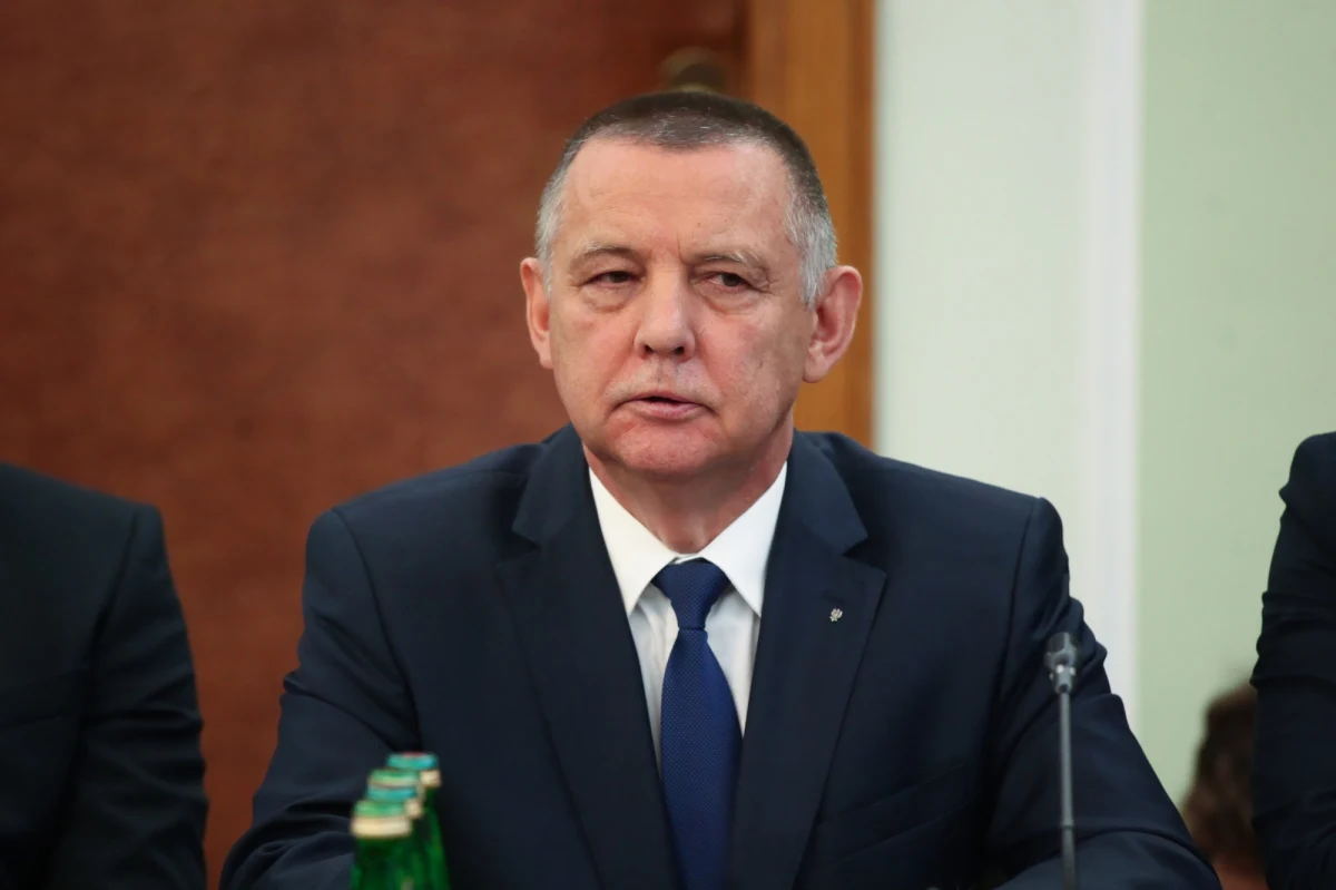 Opozycja domaga się natychmiastowych wyjaśnień od służb i prokuratury w sprawie wczorajszego przeszukania gabinetu prezesa Najwyższej Izby Kontroli Mariana Banasia. CBA weszło w sumie do 20 miejsc.