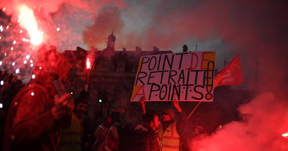 92 tysiące osób demonstrowało w całej Francji przeciwko rządowym planom reformy emerytalnej. W Paryżu na ulice wyszło 7800 osób.