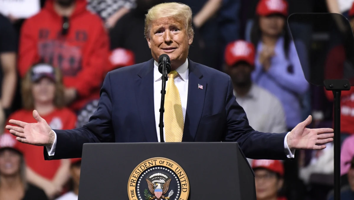 Prezydent USA Donald Trump w czwartek na wiecu wyborczym w Colorado Springs, w stanie Kolorado, skrytykował południowokoreański film "Parasite", zwycięzcę tegorocznych Oscarów. Szczególnie nie podobało mu się, że jest to film z Korei Południowej.