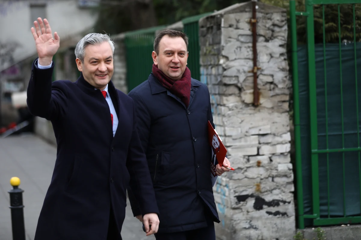 Marek Belka będzie doradcą Roberta Biedronia ws. finansów i gospodarki - poinformował szef sztabu kandydata Lewicy na prezydenta Tomasz Trela. "Wsparcie takiej osoby jest ważne w kampanii wyborczej i tym samym powiększa się grono doradców kandydata na prezydenta Roberta Biedronia" - podkreślił.