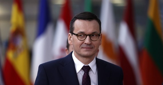 Premier Mateusz Morawiecki powiedział w piątek w Brukseli, że sukcesem szczytu UE dla Polski jest wykluczenie jako źródła dochodów własnych z budżetu UE dochodów z emisji uprawnień CO2. "Wyłączenie tego mechanizmu jest dla nas bardzo opłacalne" - powiedział.