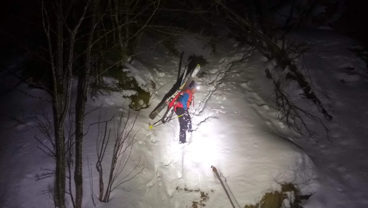 Słowaccy ratownicy w nocy z soboty na niedzielę przeprowadzili akcję ratunkową pod Krywaniem, gdzie utknęło dwóch polskich skialpinistów. 